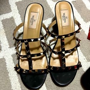 Used Valentino size 40. US 9.5 rockstar